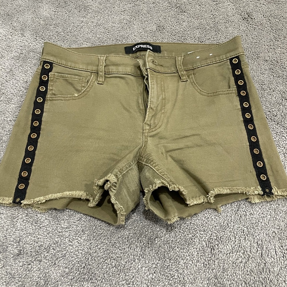 Express shortie mid rise stretch supersoft